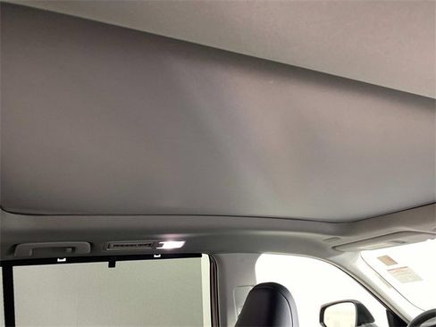 Used 2025 Toyota Grand Highlander AWD Hybrid image 14