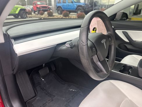 Used 2019 Tesla Model 3 Long Range image 33