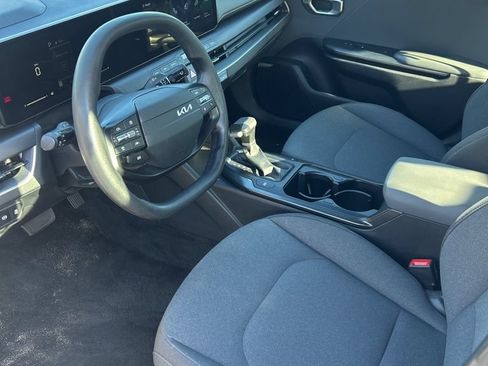 Used 2025 Kia K4 FWD image 8