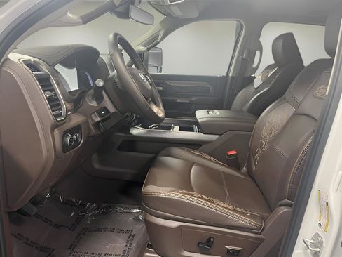 Used 2025 RAM 3500 Longhorn image 11