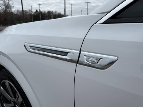 Used 2025 Cadillac Escalade IQ Luxury 2 image 61