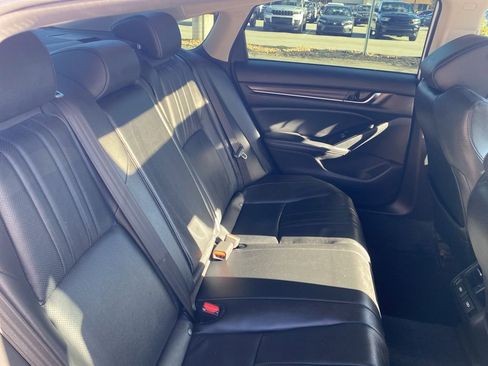 Used 2022 Honda Accord EX-L image 12