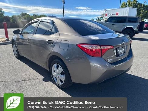 Used 2018 Toyota Corolla LE FWD image 4
