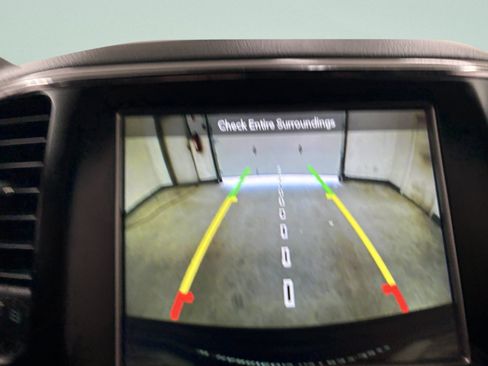 Used 2018 Jeep Grand Cherokee Laredo RWD image 9