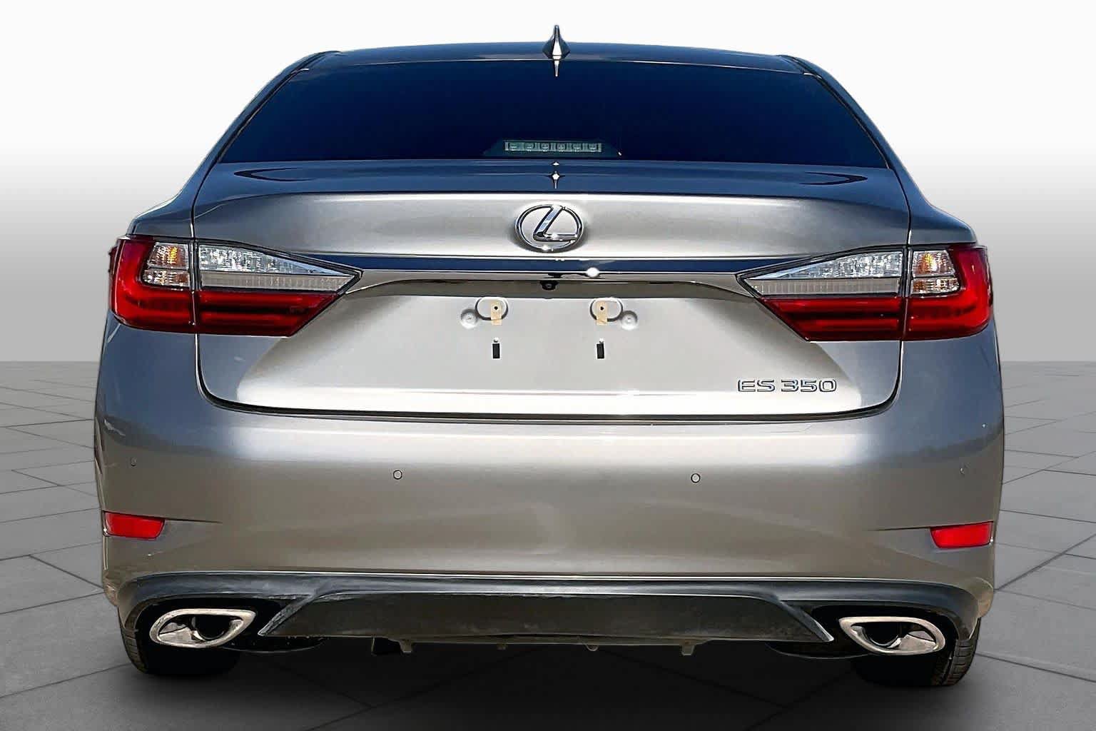 Used 2017 Lexus ES 350 w/ Navigation System Package FWD image 4