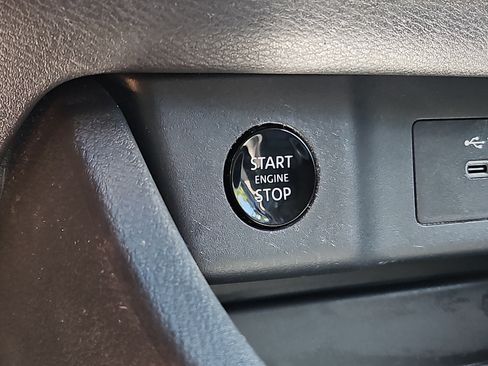 Certified 2024 Nissan Rogue SV w/ SV Premium Package AWD/4WD image 22