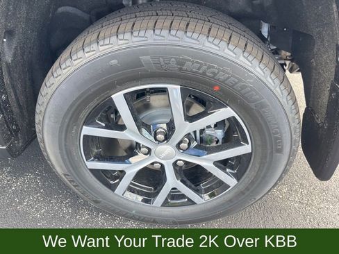 New 2025 Jeep Grand Cherokee Limited w/ MOPAR Finishing Package image 12