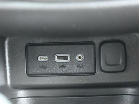 Used 2024 Chevrolet Equinox LT w/ LPO, Floor Liner Package AWD/4WD image 29