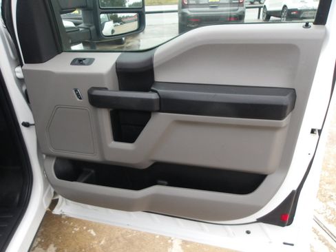 Used 2015 Ford F150 XL w/ XL Power Equipment Group image 9