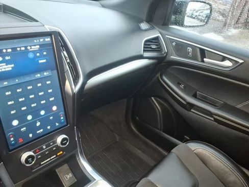 Used 2022 Ford Edge ST w/ Equipment Group 401A image 25