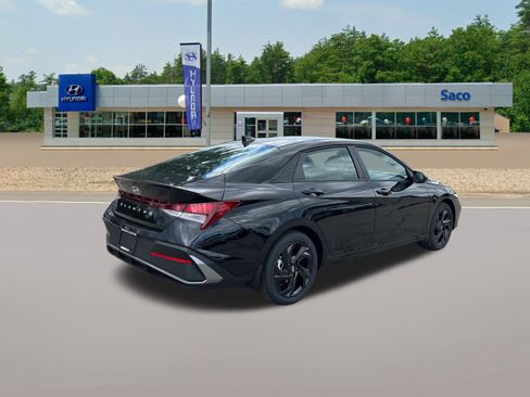 New 2026 Hyundai Elantra Sport FWD image 6