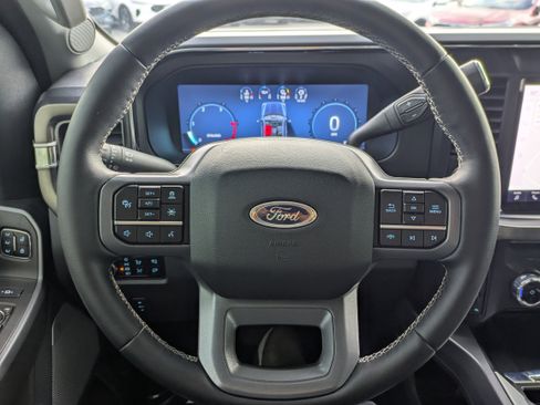 Used 2025 Ford F350 Lariat w/ Lariat Ultimate Package image 31