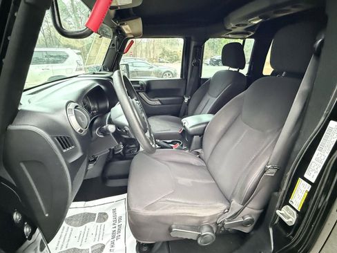 Used 2013 Jeep Wrangler Unlimited Sport AWD/4WD image 24