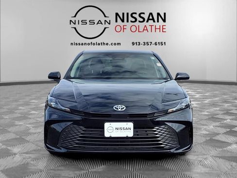 Used 2025 Toyota Camry Hybrid image 28