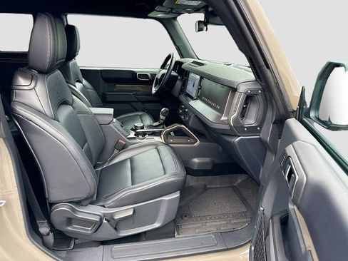 Certified 2025 Ford Bronco Badlands AWD/4WD image 35