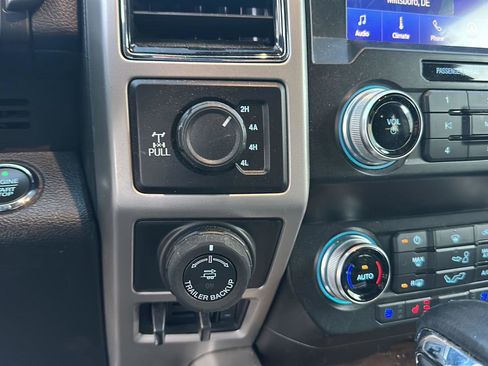 Used 2020 Ford F150 Lariat w/ Equipment Group 502A Luxury image 16