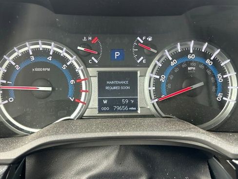 Used 2019 Toyota 4Runner SR5 Premium AWD/4WD image 2