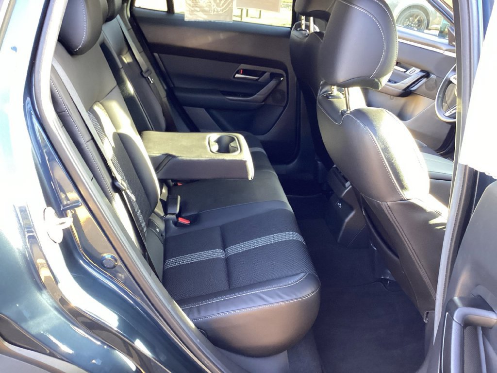 Used 2025 MAZDA CX-50 AWD 2.5 S w/ Premium Package image 19