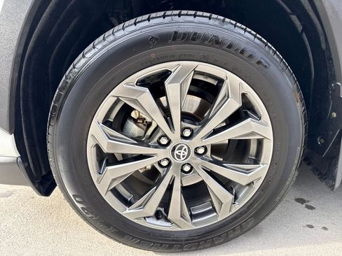 Used 2025 Toyota RAV4 Limited image 11