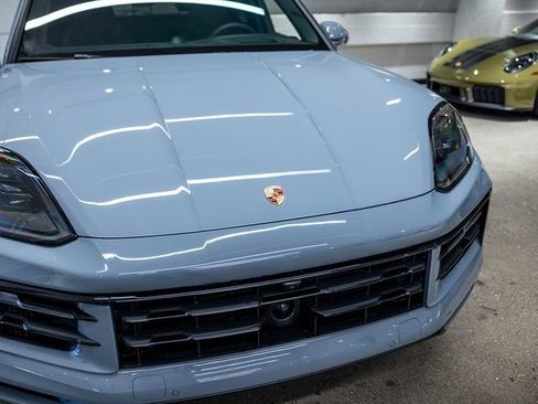 New 2026 Porsche Cayenne S AWD/4WD image 13