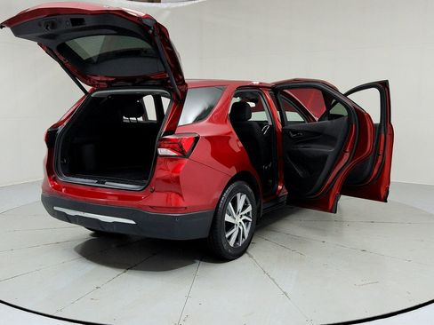 Used 2024 Chevrolet Equinox LT w/ LPO, Floor Liner Package image 10