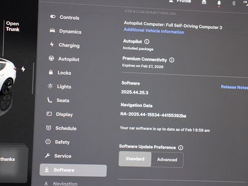 Used 2023 Tesla Model 3 Standard Range image 18