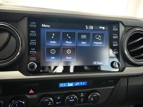 Used 2023 Toyota Tacoma TRD Off-Road AWD/4WD image 17