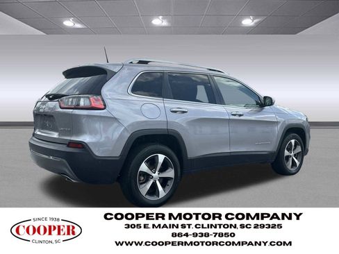 Used 2021 Jeep Cherokee Limited image 7