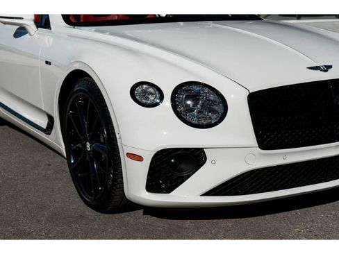 Used 2024 Bentley Continental GT V8 image 18