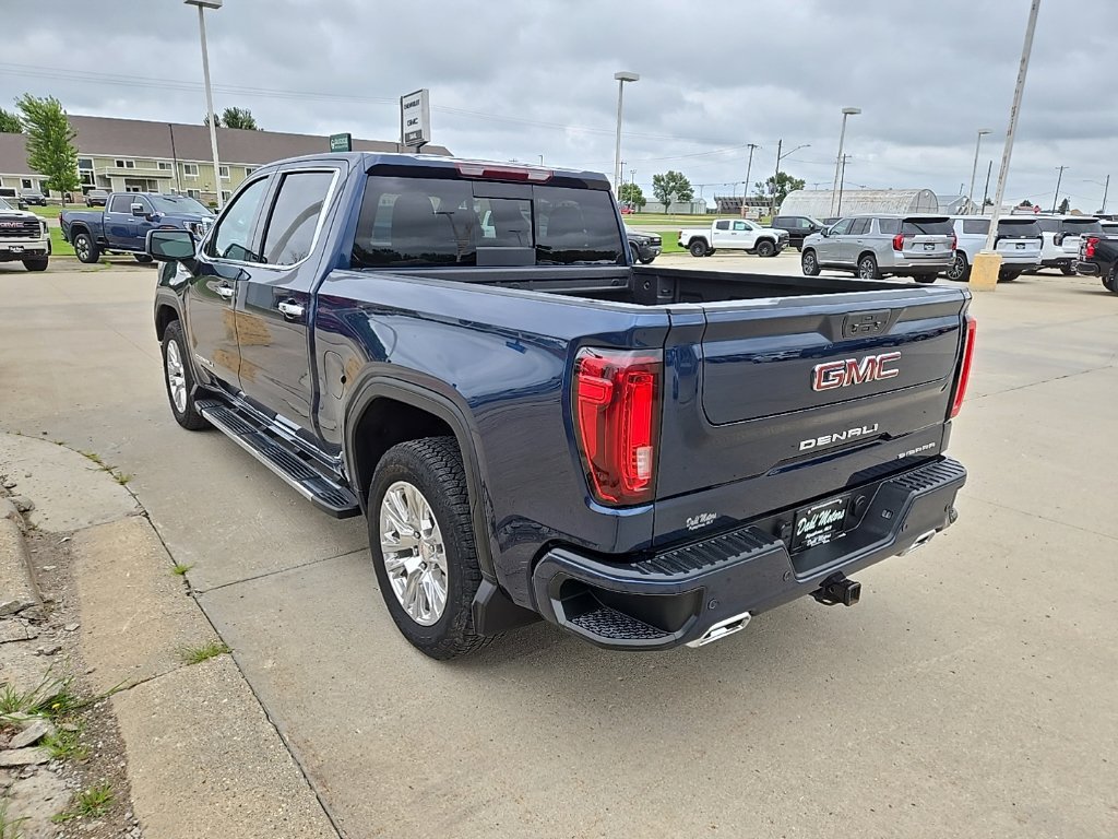 Used 2022 GMC Sierra 1500 Denali w/ Driver Alert Package II AWD/4WD image 7