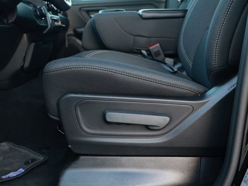 New 2026 RAM 1500 Express AWD/4WD image 16