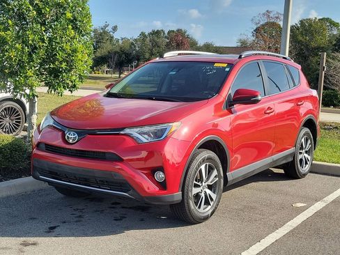 Used 2017 Toyota RAV4 XLE image 11