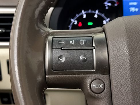 Used 2016 Lexus GX 460 w/ Premium Package AWD/4WD image 31