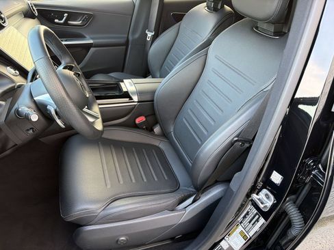 Certified 2026 Mercedes-Benz GLC 300 4MATIC image 5