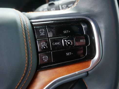 Used 2022 Jeep Grand Wagoneer Series II w/ Flexible Seating Group AWD/4WD image 26