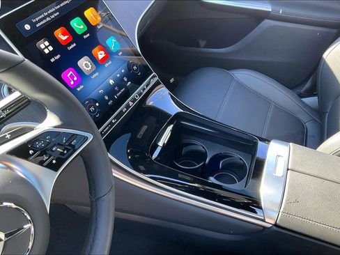 Used 2026 Mercedes-Benz GLC 300 4MATIC image 12