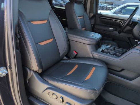 Used 2025 GMC Sierra 2500 AT4 w/ AT4 Premium Plus Package AWD/4WD image 23