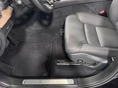 Certified 2026 Volvo XC90 B6 Plus AWD/4WD image 11