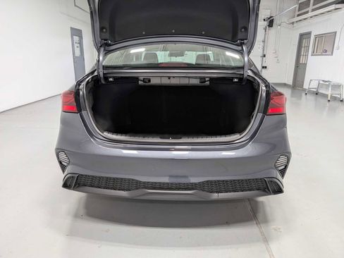 Certified 2023 Kia Forte LXS w/ LXS Technology Package FWD image 36