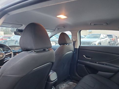 Used 2024 Hyundai Elantra SEL image 24