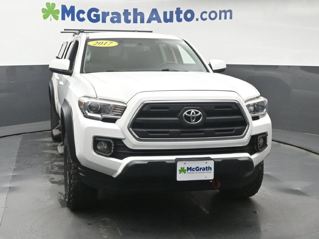 Used 2017 Toyota Tacoma SR5 w/ Tow Package AWD/4WD image 5