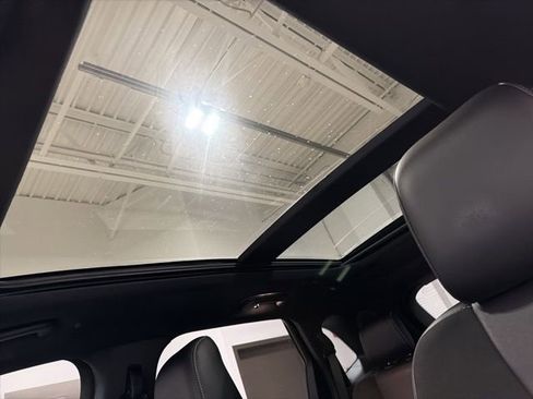 Used 2022 Ford Edge ST w/ Equipment Group 401A image 22