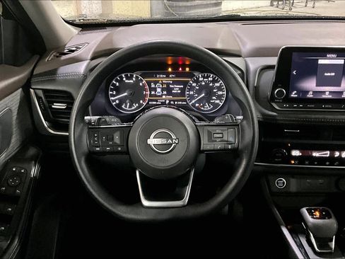 Used 2023 Nissan Rogue SV image 6