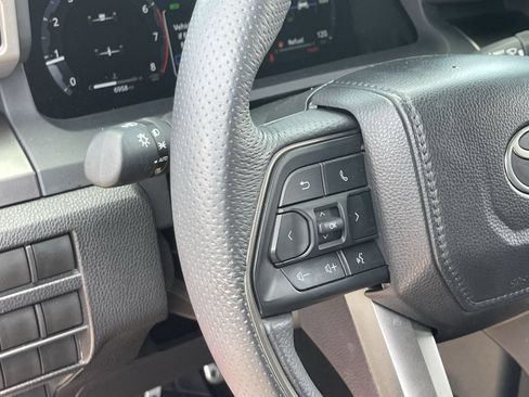 Used 2025 Toyota Tacoma TRD Sport AWD/4WD image 24