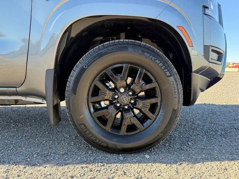 New 2026 Nissan Frontier SV w/ Tow Package image 9