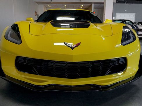 Used 2017 Chevrolet Corvette Z06 RWD image 14