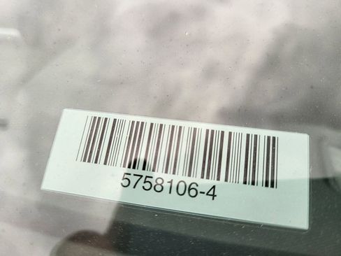 Used 2025 Hyundai Venue SEL image 9