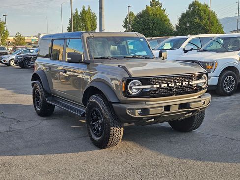 Used 2025 Ford Bronco Outer Banks w/ Sasquatch Package AWD/4WD image 10