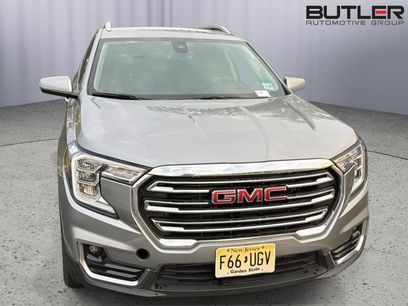 Used 2024 GMC Terrain SLT