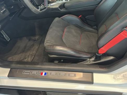 Used 2018 Chevrolet Camaro ZL1 RWD image 9